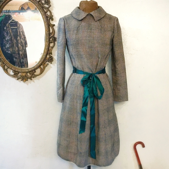 *SOLD* Adele Simpson for Dayton's Oval Room 1960s vintage tartan shirt dress - Picture 3 of 12